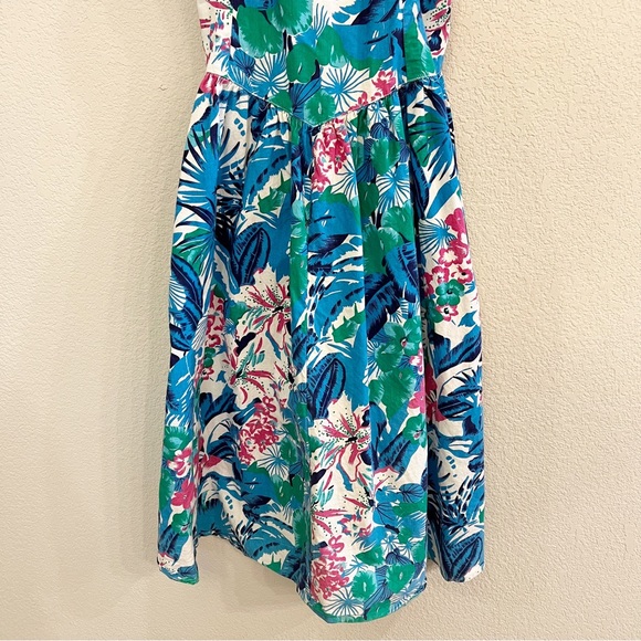 Vintage Inspired Off the Shoulder Skater Dress With Floral Hawaiian Print - Picture 5 of 12